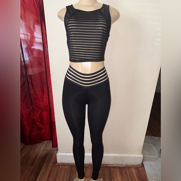 Cute Booty semi shear cropped striped top small like new perfect Top only - Picture 8 of 10